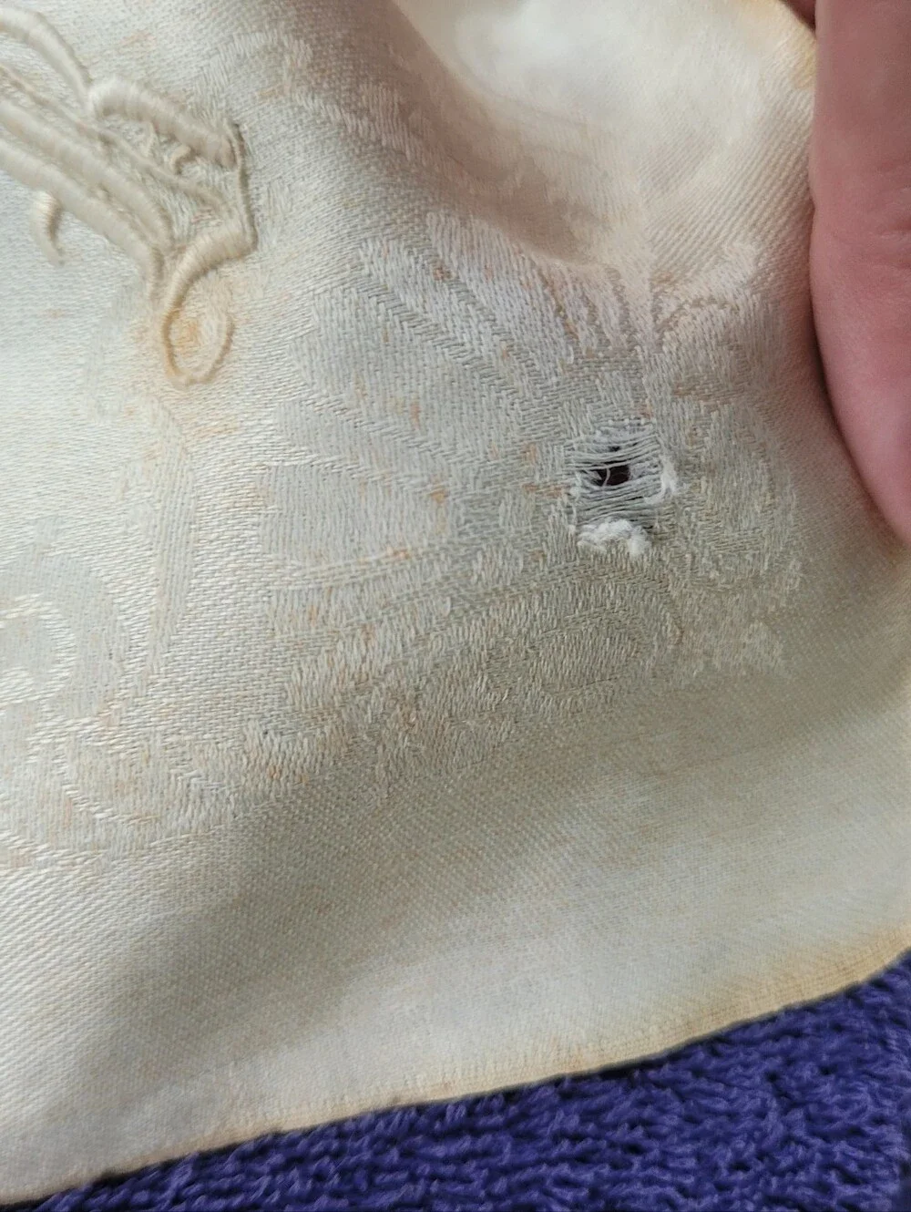 Source Unknown soft linen